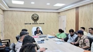 जिलाधिकारी की अध्यक्षता मे गैस कंपनियो के प्रतिनिधियो की बैठक सम्पन्न